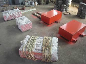 供應煤矸石真空磚機除鐵器，煤矸石磁鐵，煤矸石除鐵器供應，煤矸石免燒磚機配件懸掛除鐵器