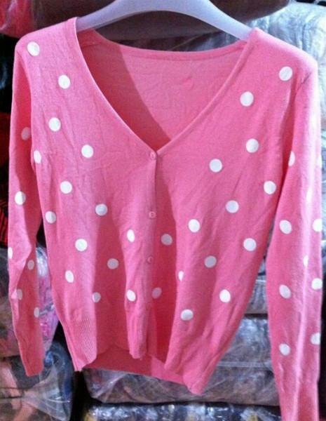 供應(yīng)*庫房批發(fā)秋冬時尚棉服開衫