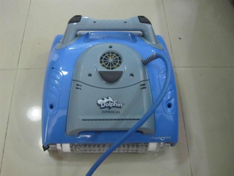 供應(yīng)美國(guó)海豚2002全自動(dòng)泳池吸污機(jī)