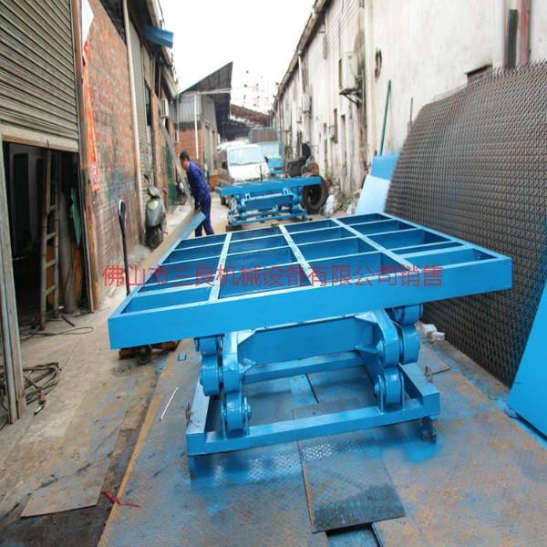 佛山移動(dòng)式液壓升降平臺(tái)公司圖片/佛山移動(dòng)式液壓升降平臺(tái)公司樣板圖 (3)