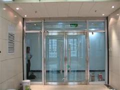 供應(yīng)鄭州不銹鋼門安裝