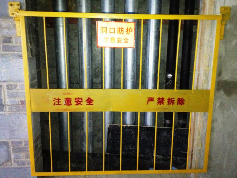 供應(yīng)青島定型化電梯井防護門，青島定型化電梯井防護門安全門