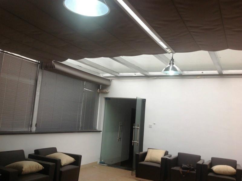 供應(yīng)義烏智能天棚簾 義烏智能天棚簾廠家 義烏智能天棚簾批發(fā) 義烏智能天棚簾安裝 義烏智能天棚簾陽光房