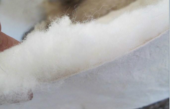 供應(yīng)羊皮褥子羔羊皮狗皮護(hù)墊勞保用品