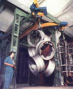 供應(yīng)惠陽區(qū)發(fā)動機(jī)缸體缸蓋電機(jī)殼柴油機(jī)電機(jī)表面處理拋丸設(shè)備華億科科技