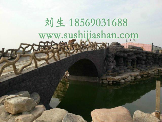 供應仿木欄桿景觀