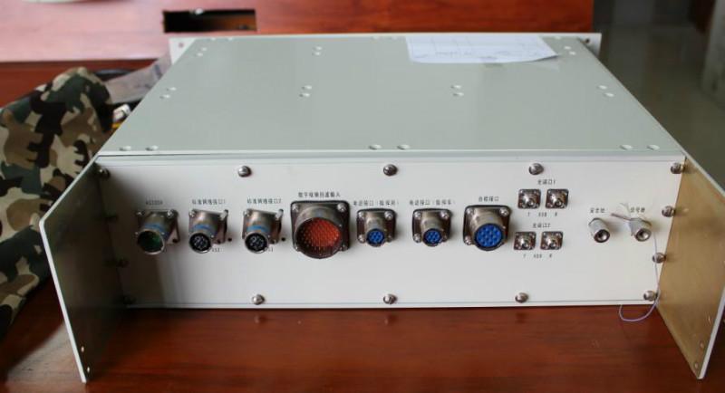 供應(yīng)話音網(wǎng)絡(luò)及數(shù)據(jù)信號(hào)遠(yuǎn)距離傳輸，綜合業(yè)務(wù)遠(yuǎn)距離傳輸設(shè)備