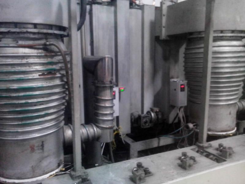 廣東冉智8KW全數(shù)字電磁加熱器應(yīng)用于真空擴(kuò)散泵節(jié)能48