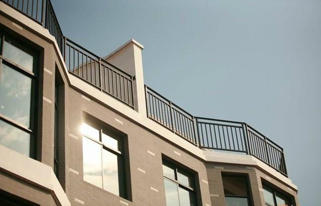 供應(yīng)海南陽(yáng)臺(tái)護(hù)欄/防護(hù)欄廠家圖片