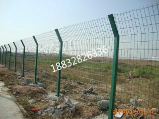 護欄圍網(wǎng)圖片