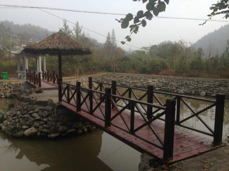 *設(shè)計(jì)制作景觀池的建筑