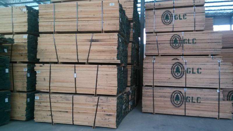 供應(yīng)紅橡木實(shí)木樓梯原材料，紅橡木樓梯扶手原材料