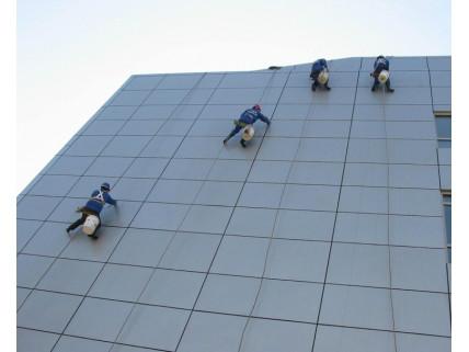 供應(yīng)李滄外墻清洗公司李滄保潔清洗