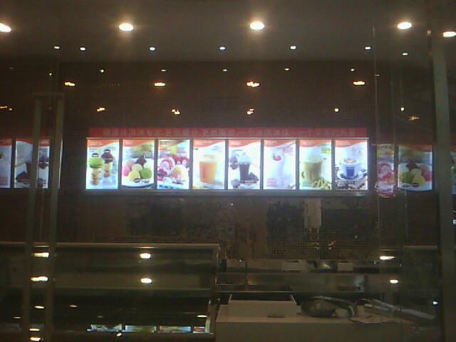 供應(yīng)杭州發(fā)光字/亞克力發(fā)光燈箱/