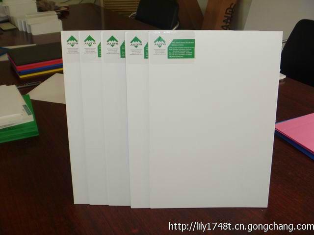 供應(yīng)黑色1mmpvc發(fā)泡板