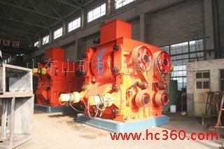 山東山礦四輥破碎機(jī)配件圖片