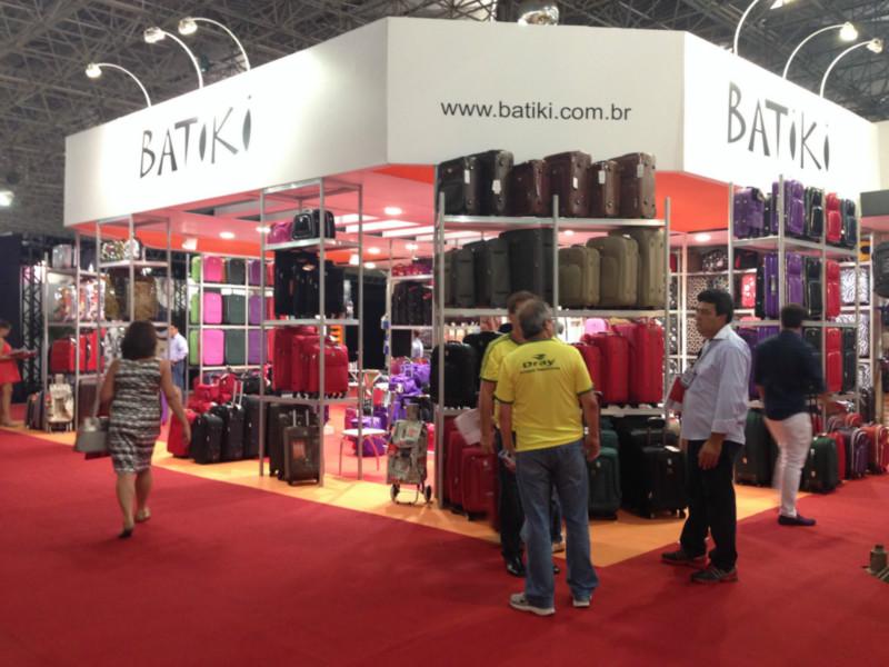 供應(yīng)美國*手提箱包展