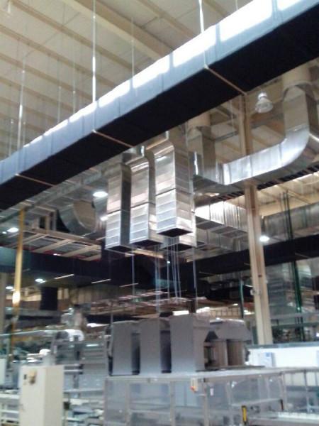 供應(yīng)廣州角鐵風(fēng)管加工