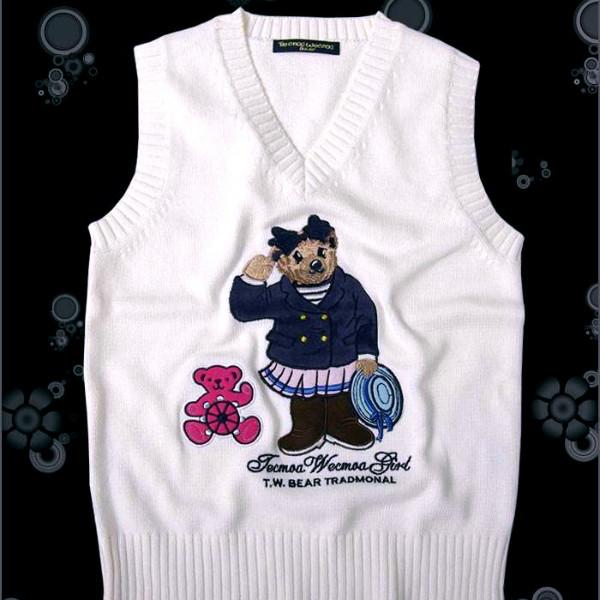 供應(yīng)服裝行業(yè)用貼布繡切割激光裁床機