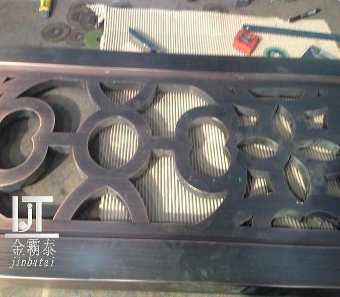 304不銹鋼鏤空屏風(fēng)銷售部玫瑰金隔斷