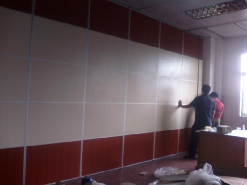 鎮(zhèn)江辦公玻璃隔斷價格圖片