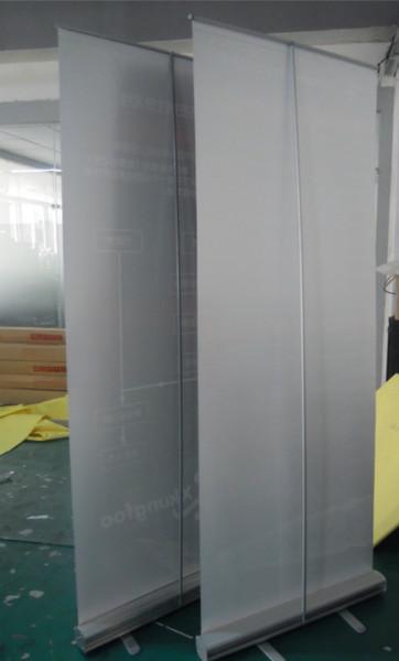 供應(yīng)香港大閘蟹宣傳易拉寶，優(yōu)質(zhì)易拉寶噴繪，pp背膠寫真制作