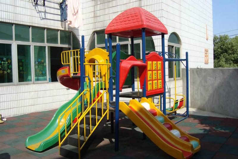 供應(yīng)滑滑梯