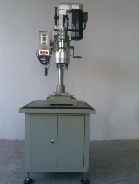 供應(yīng)全自動(dòng)攻絲機(jī)，臥式多軸攻絲，側(cè)牙攻絲機(jī)