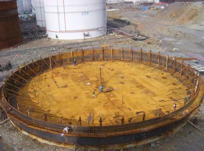 供應(yīng)燃料油罐清理煒興油罐清理好處多多