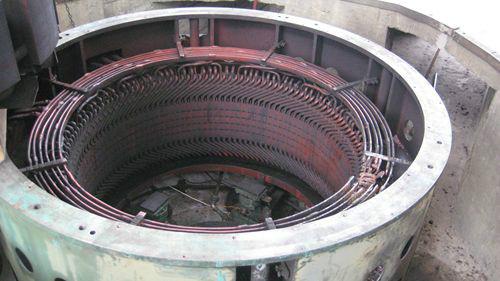 供應(yīng)重慶賽力盟交流同步發(fā)電機現(xiàn)場堪線作業(yè)