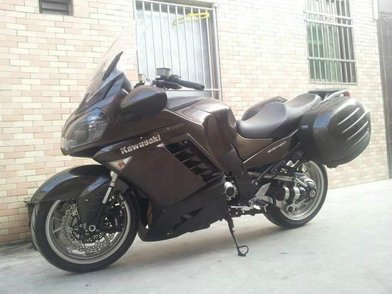 川崎GTR1400摩托車跑車越野車圖片