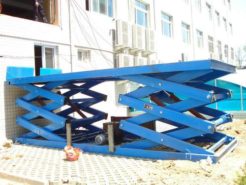 剪叉式雙跨升降機圖片