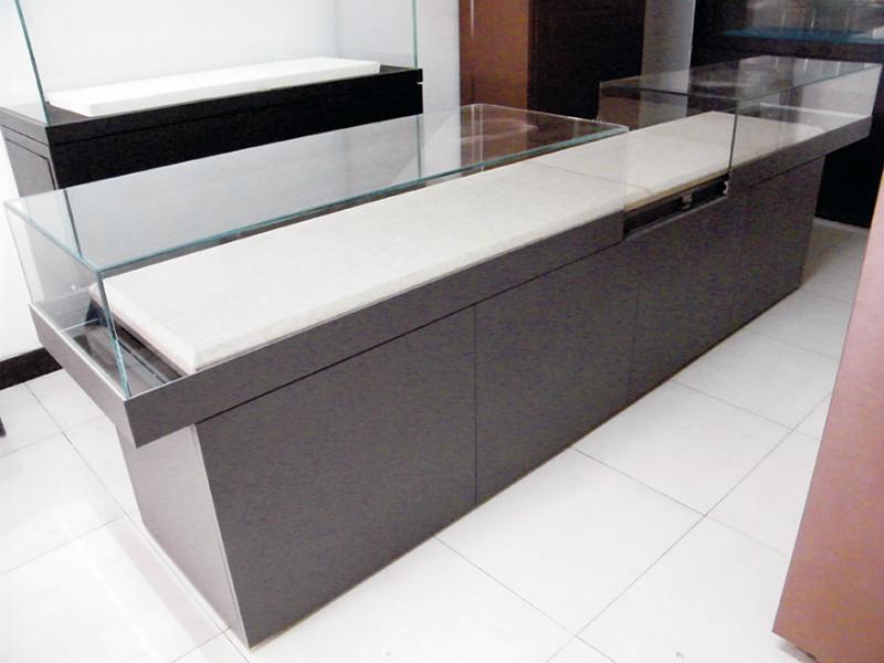 供應(yīng)博物館恒溫恒濕柜展柜