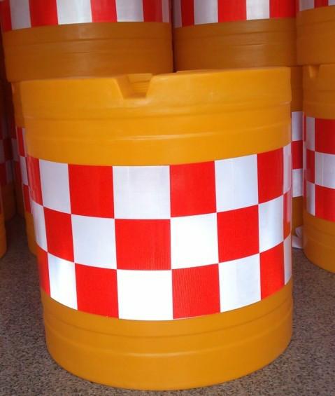 供應(yīng)角形防撞墩滾塑超重*船形防撞墩反光貼片防撞船形墩（一頭二尾）