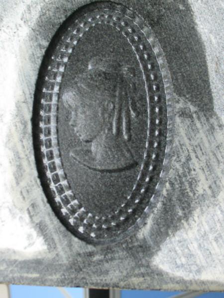 供應(yīng)磚雕石材雕刻機(jī)