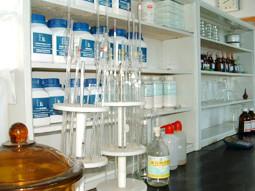 供應(yīng)工業(yè)脫色活性炭批發(fā)，工業(yè)脫色活性炭供應(yīng)商，江蘇工業(yè)脫色活性炭