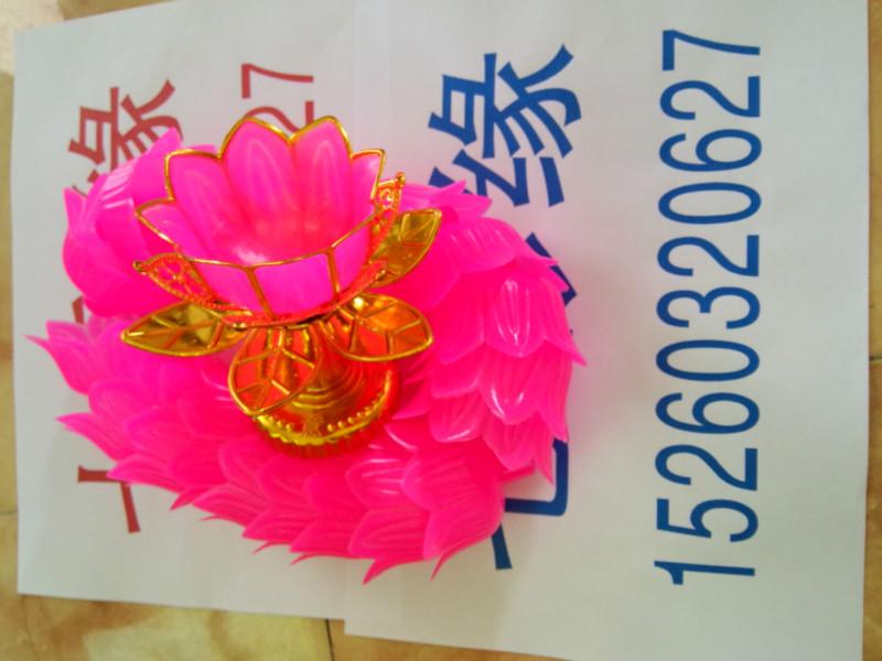 新品花式蓮花蠟燭燭臺(tái)圖片