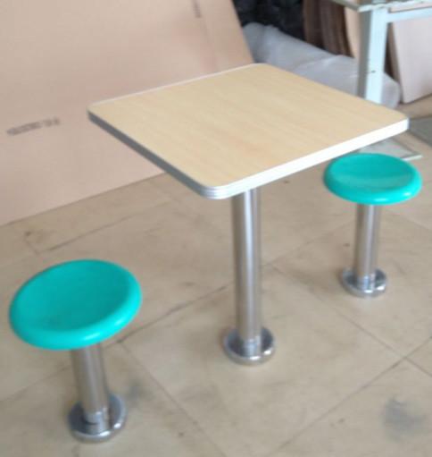 九江玻璃鋼餐桌，九江玻璃鋼餐桌椅批發(fā)，九江玻璃鋼餐桌椅生產(chǎn)廠家