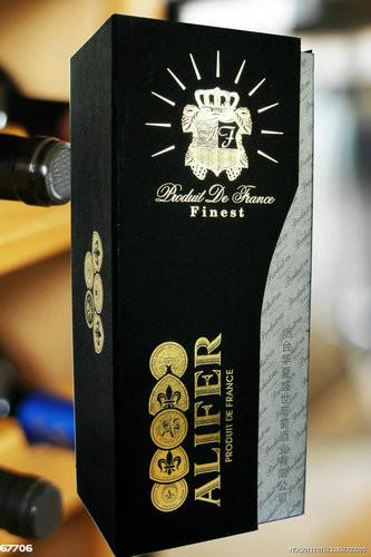 供應(yīng)煙臺(tái)葡萄酒招商加盟——龍葡古藤