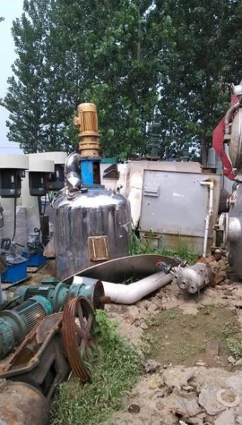 山東二手不銹鋼發(fā)酵罐閃蒸干燥機(jī)圖片