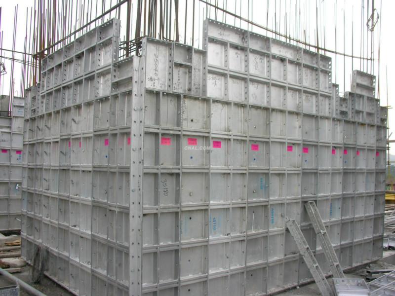 供應(yīng)深圳建筑模板鋁材加工