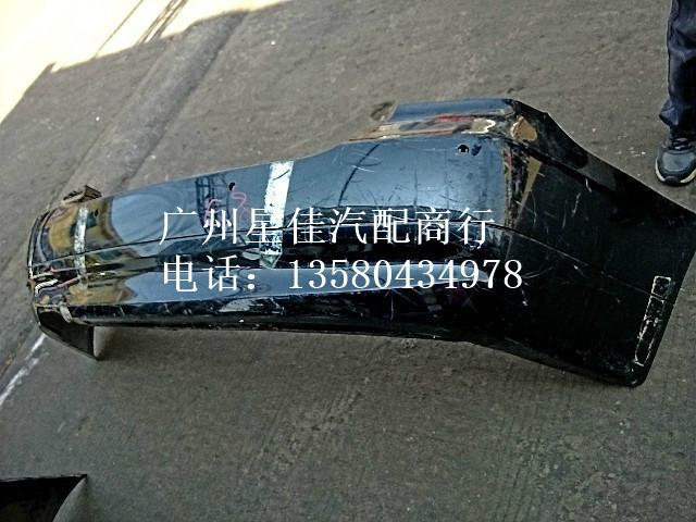 寶馬E90舊款后保險(xiǎn)杠圖片