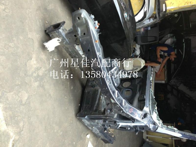 供應(yīng)廣州哪里有寶馬X5E70配件專賣店，X5前葉子板內(nèi)鐵大梁二手