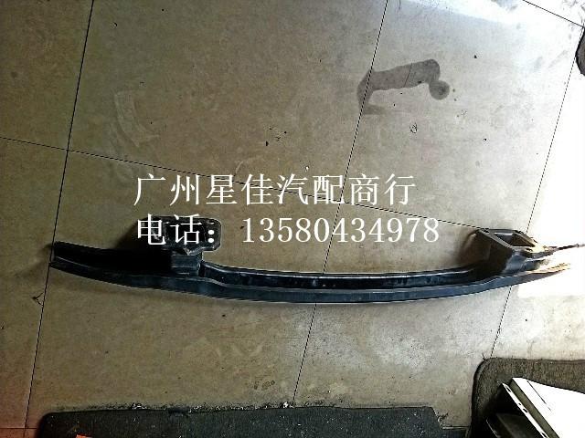 寶馬E90后保險杠內(nèi)鐵圖片