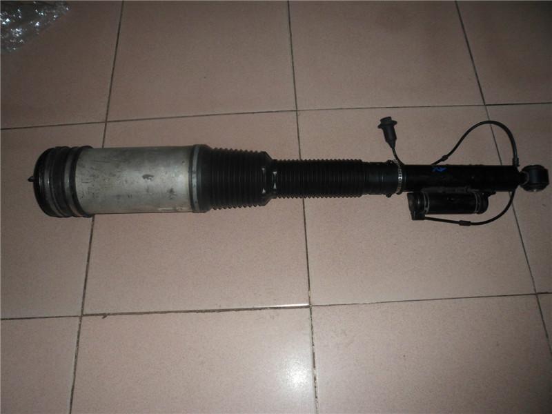 供應(yīng)奔馳S系220后機(jī)奔馳后減振器避震S350S500S600