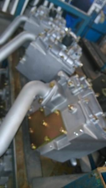 加油機(jī)維修站圖片