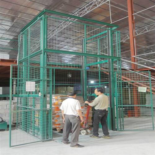 導(dǎo)軌式升降平臺出品商圖片