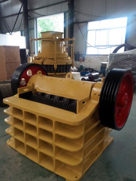 2017河南破碎機(jī)廠家直銷(xiāo)河南破碎機(jī)批發(fā)報(bào)價(jià)電話18530905440