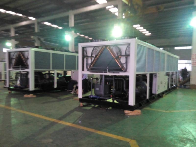 供應(yīng)風(fēng)冷熱泵螺桿機(jī)組