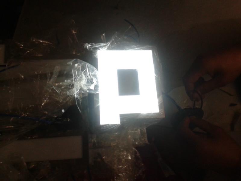 精品發(fā)光字折彎字箱體字圖片